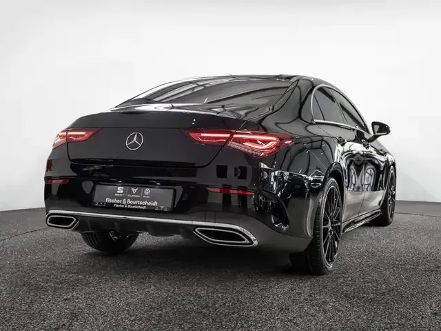 Mercedes-Benz CLA 220