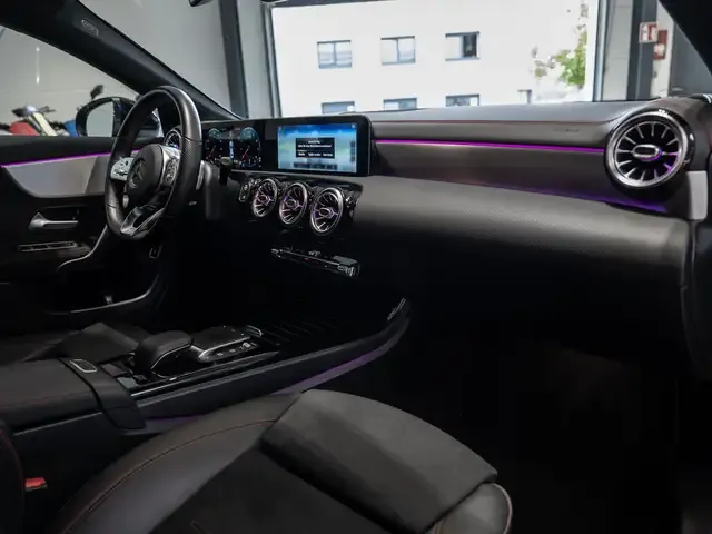 Mercedes-Benz CLA 220
