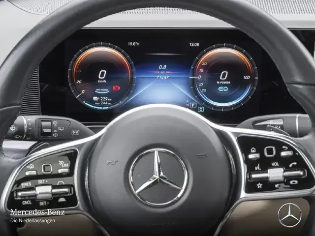Mercedes-Benz EQC 400