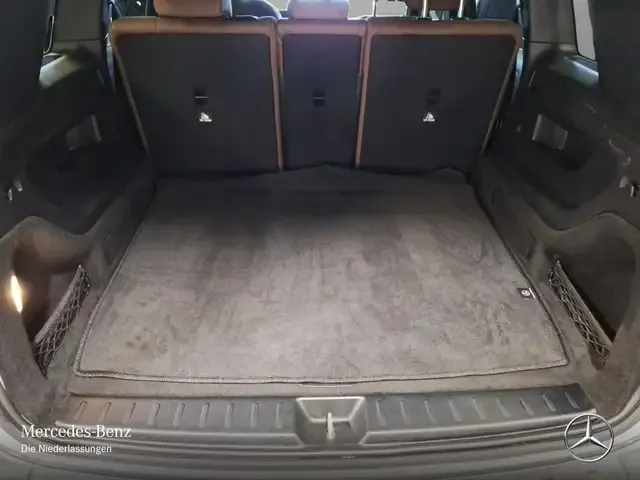 Mercedes-Benz GLB 250