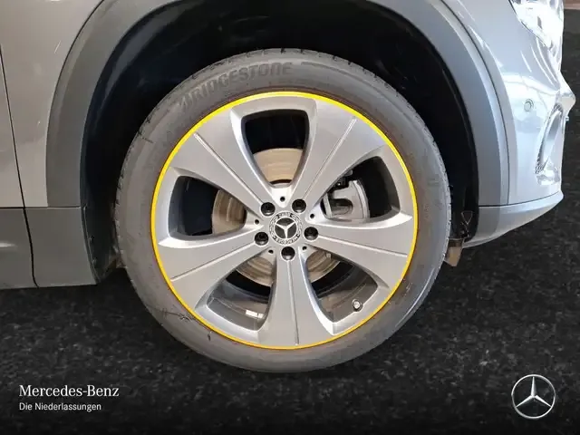 Mercedes-Benz GLB 250