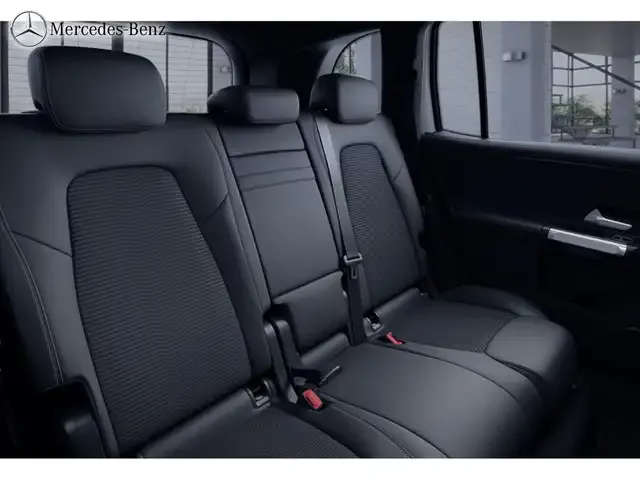 Mercedes-Benz GLB 220