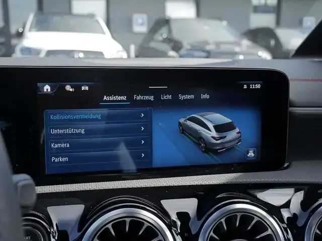 Mercedes-Benz CLA 200