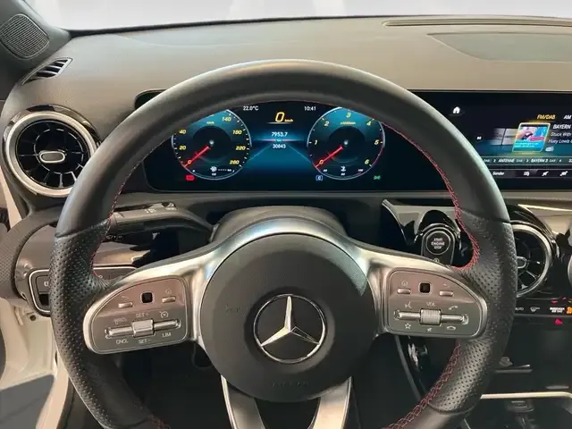 Mercedes-Benz A 200