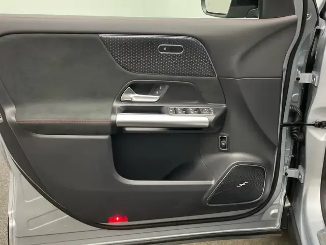 Mercedes-Benz EQA 350