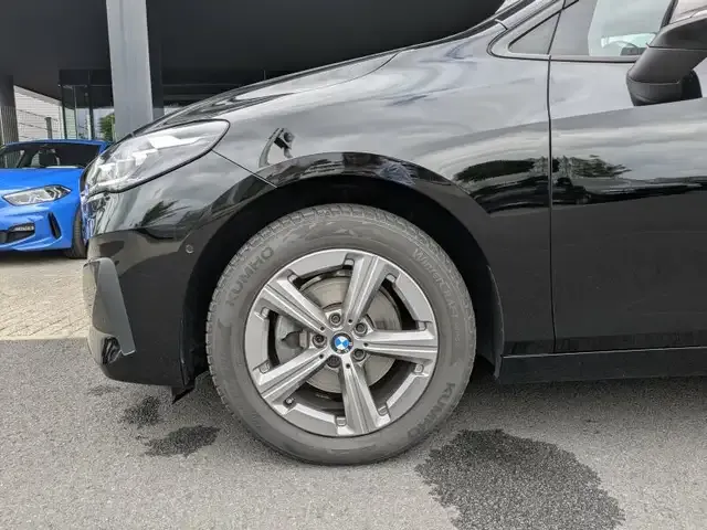 BMW 216