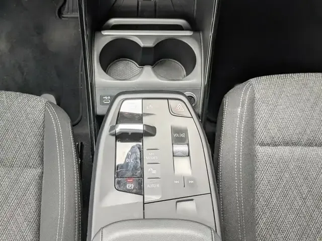 BMW 216
