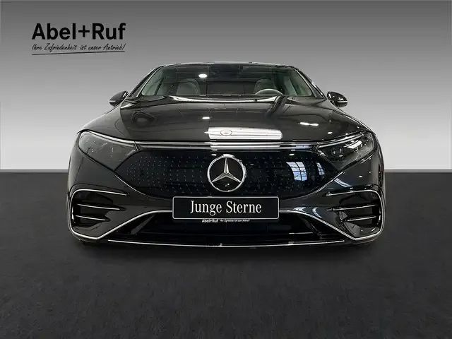 Mercedes-Benz EQS