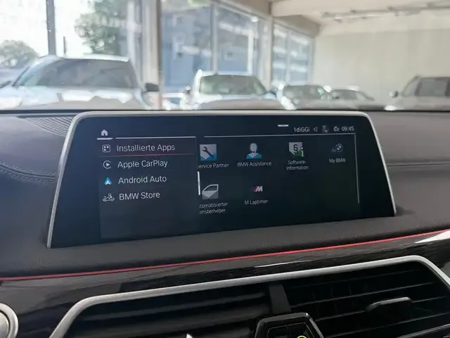 BMW 740