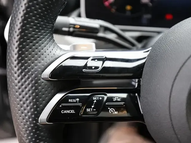 Mercedes-Benz CLE 200