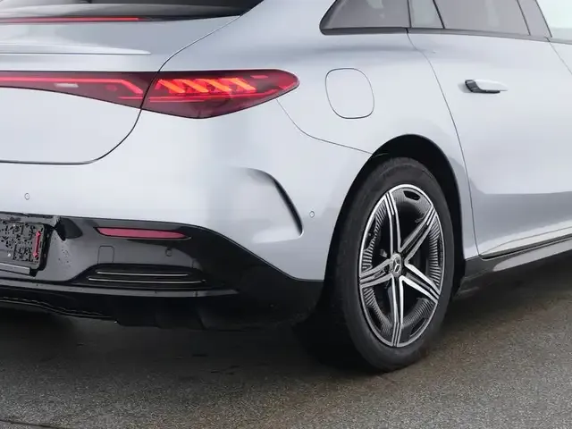 Mercedes-Benz EQE 350
