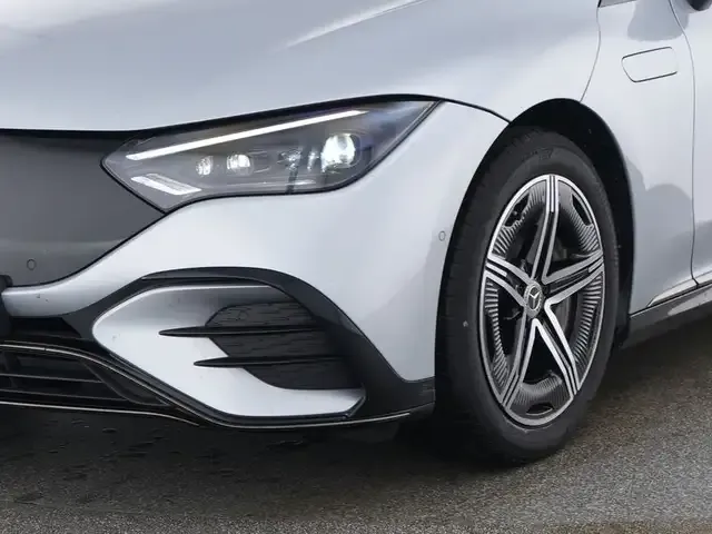 Mercedes-Benz EQE 350