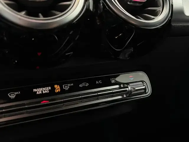 Mercedes-Benz EQB 300
