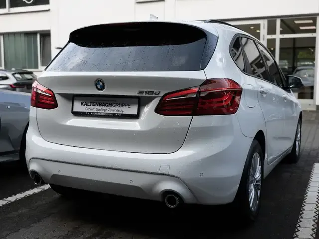 BMW 218