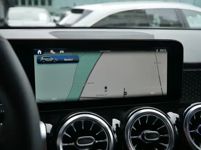 Mercedes-Benz GLB 200