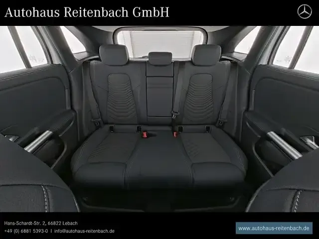 Mercedes-Benz EQA 300