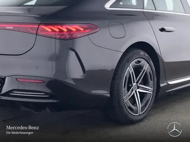 Mercedes-Benz EQS