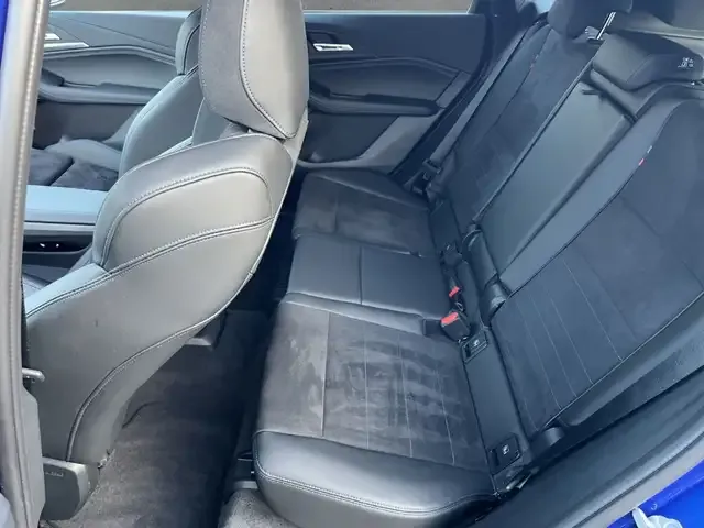 BMW 223