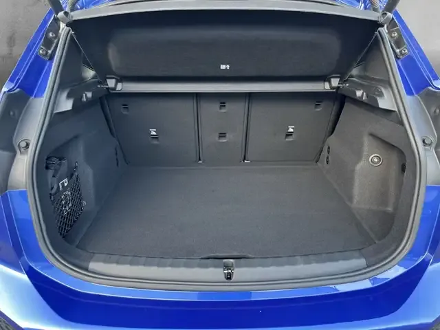 BMW 223
