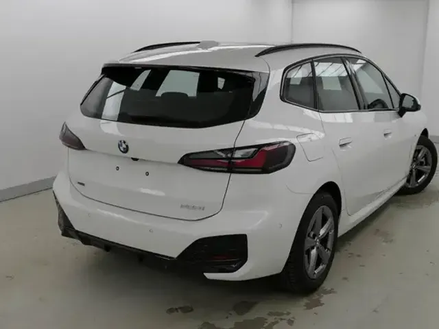 BMW 223