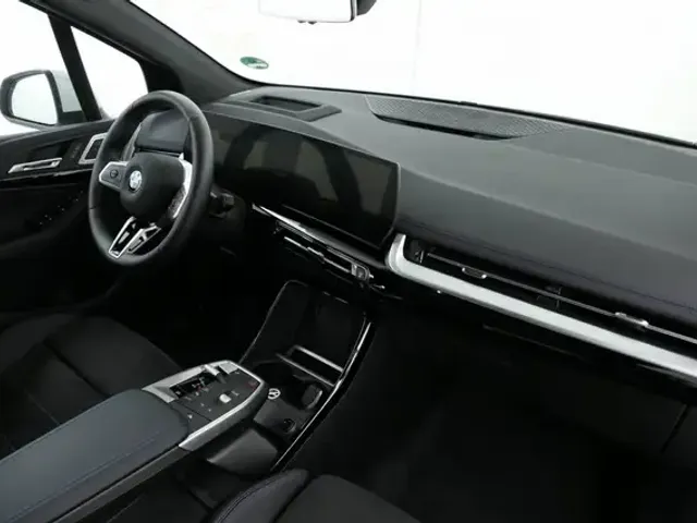 BMW 223