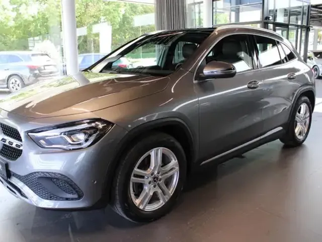 Mercedes-Benz GLA 250