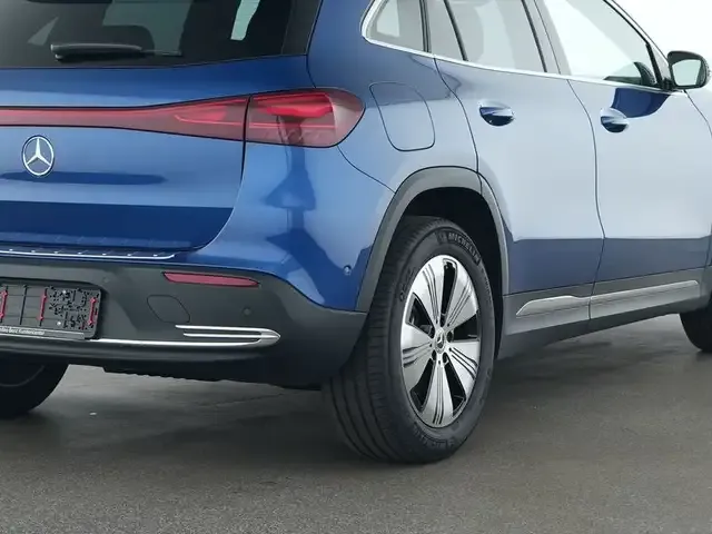 Mercedes-Benz EQA 250