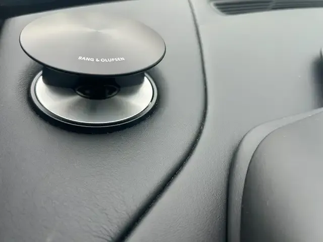 Aston Martin DB11