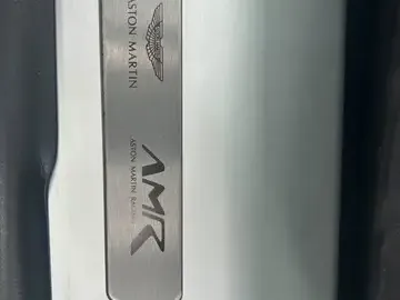 Aston Martin DB11
