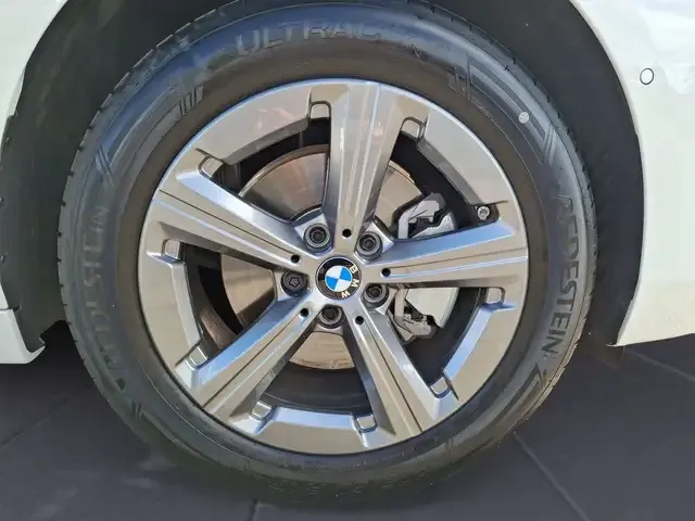 BMW 216