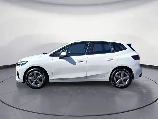 BMW 216