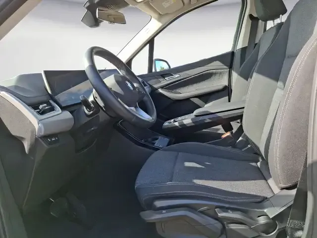 BMW 216