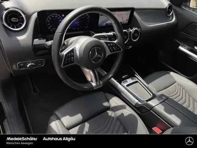 Mercedes-Benz GLA 180