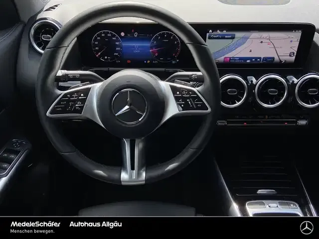 Mercedes-Benz GLA 180
