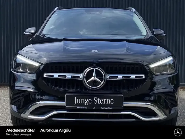 Mercedes-Benz GLA 180