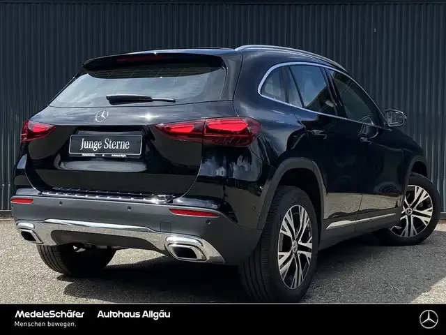 Mercedes-Benz GLA 180