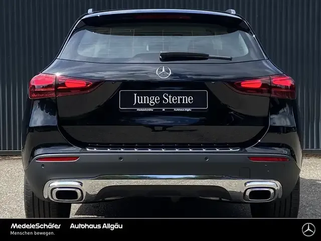 Mercedes-Benz GLA 180