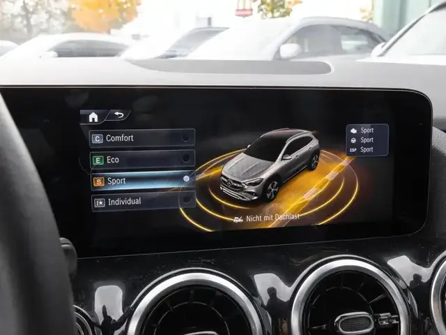 Mercedes-Benz GLA 180