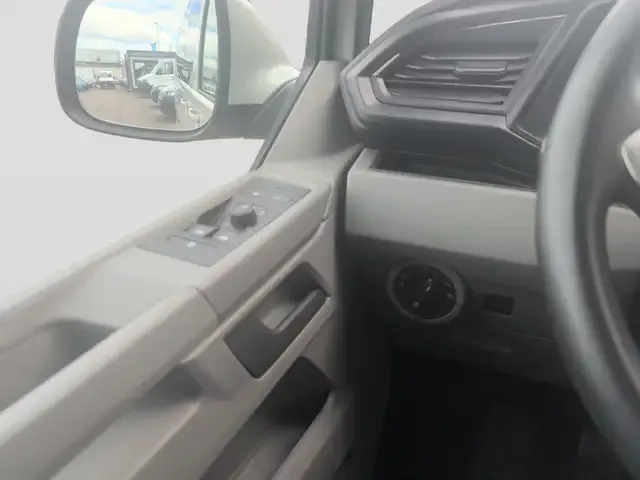 Volkswagen T6.1 Caravelle
