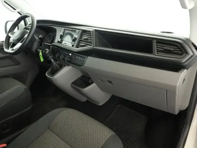 Volkswagen T6.1 Caravelle