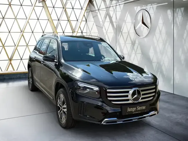Mercedes-Benz GLB 200