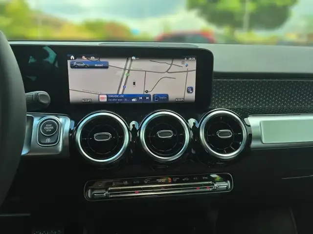 Mercedes-Benz GLB 200