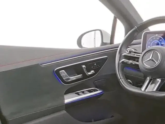 Mercedes-Benz EQE 300