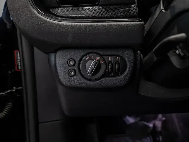 MINI Cooper Clubman