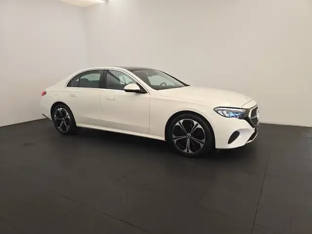 Mercedes-Benz E 200