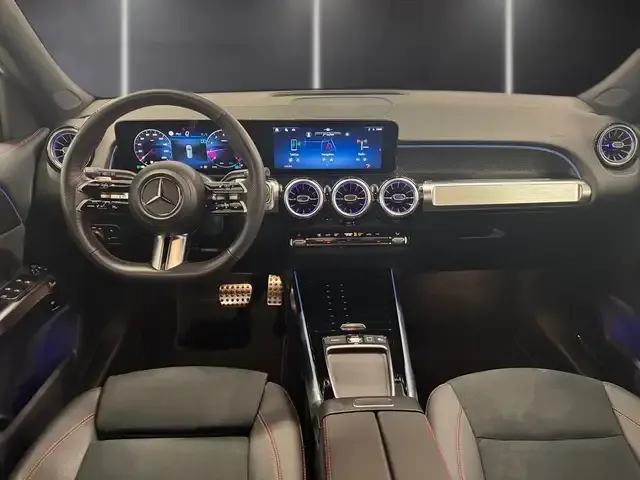 Mercedes-Benz GLB 200