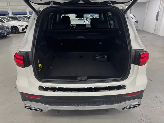 Mercedes-Benz GLB 200