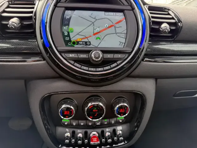 MINI Cooper Clubman