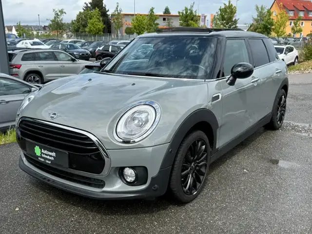 MINI Cooper Clubman