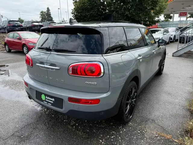 MINI Cooper Clubman